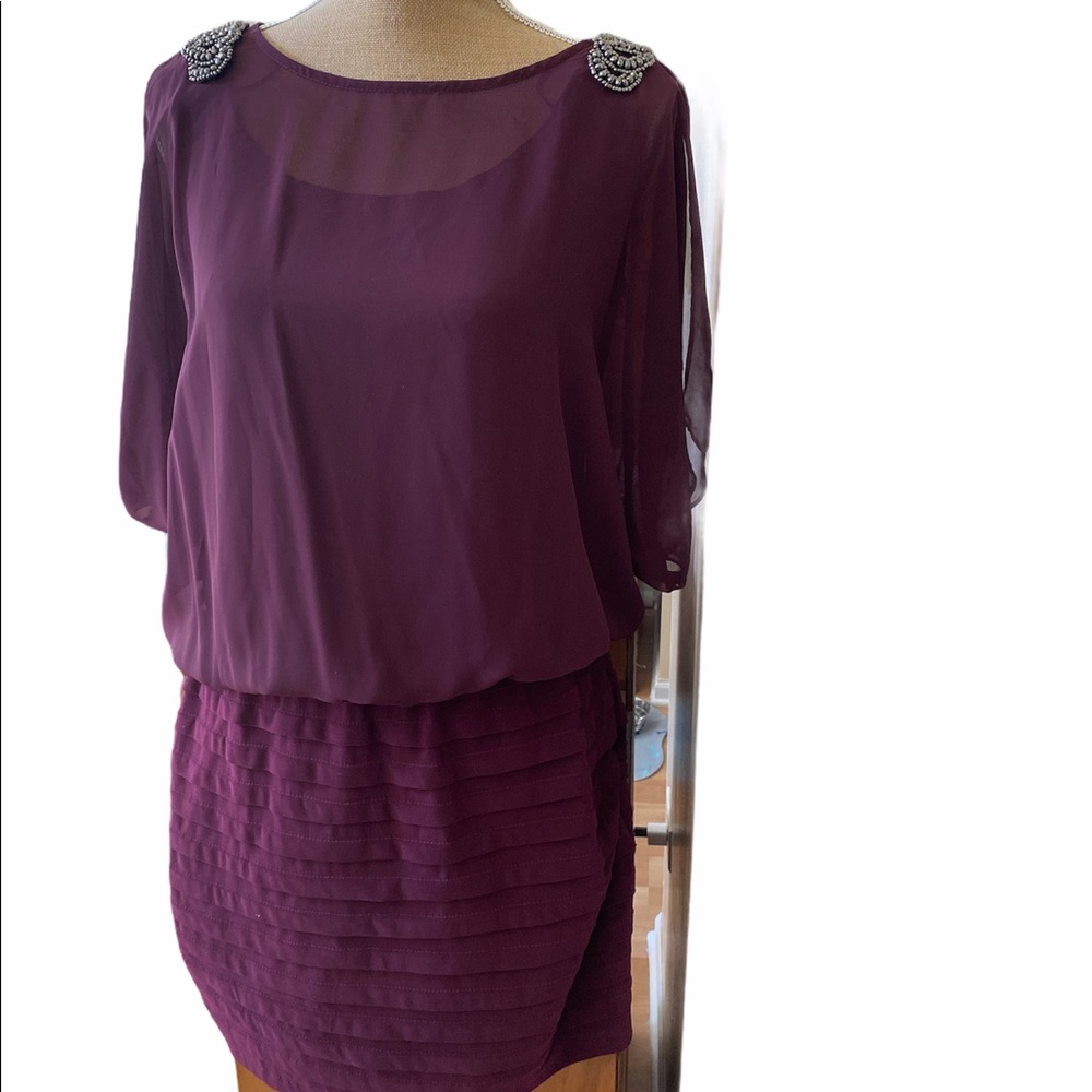 😍Beautiful Sheer top dress with ruffled bottom
